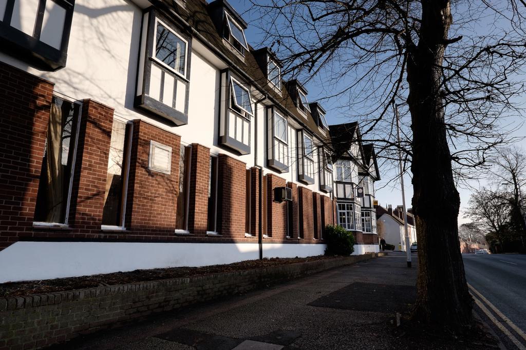 The Cathedral Hotel Lichfield Bagian luar foto