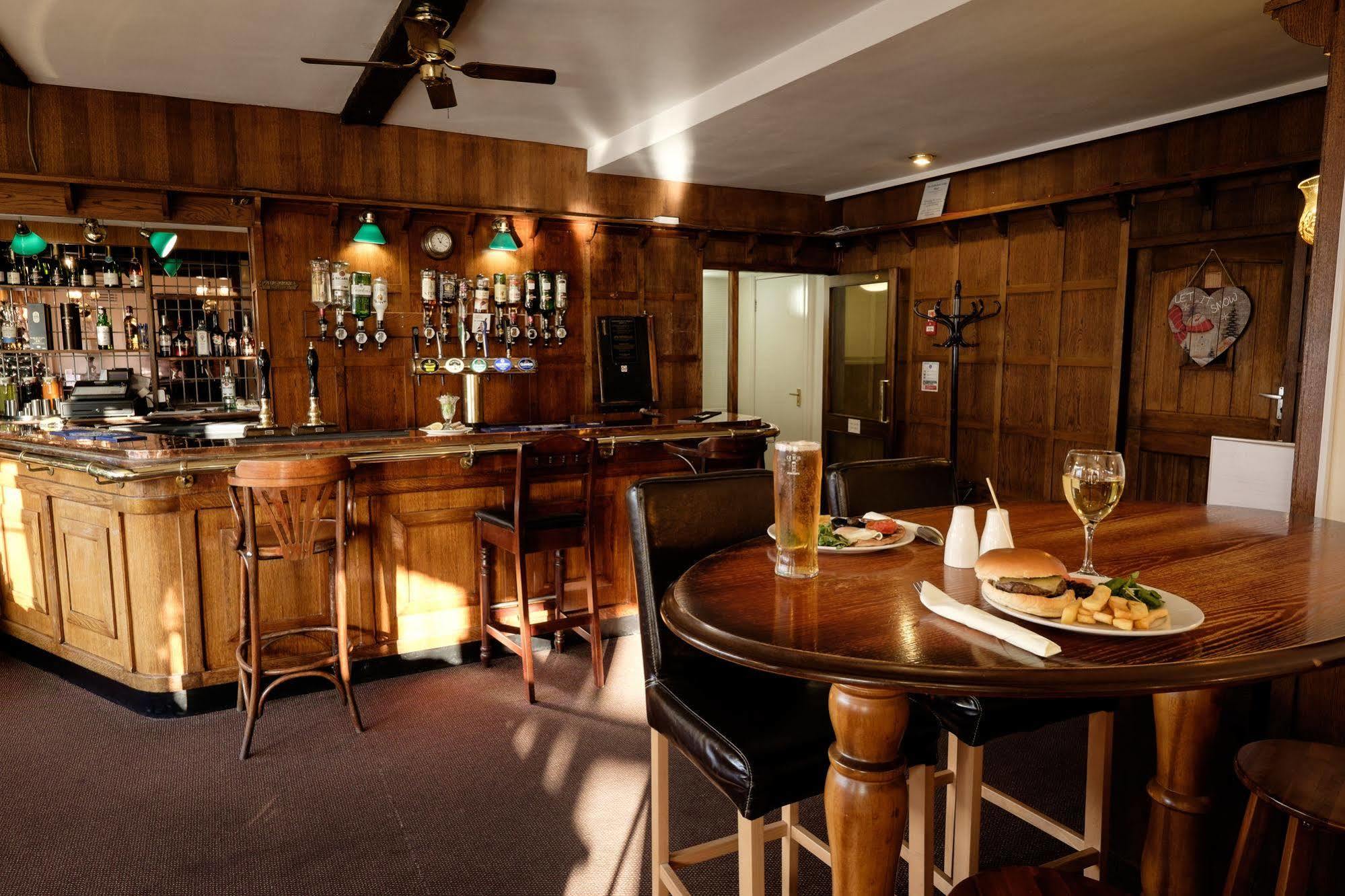 The Cathedral Hotel Lichfield Bagian luar foto